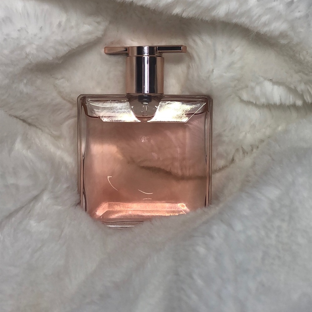 Lancôme Idole perfume